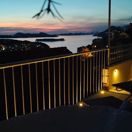 Апартаменты Kate'S Studio With An Amazing View Дубровник Экстерьер фото